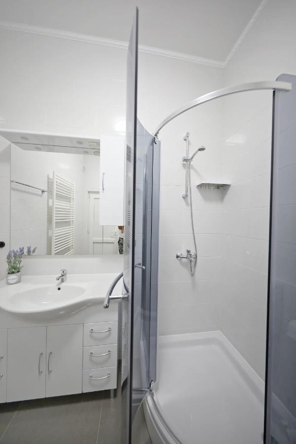 Apartmani Rudi 维尔 外观 照片